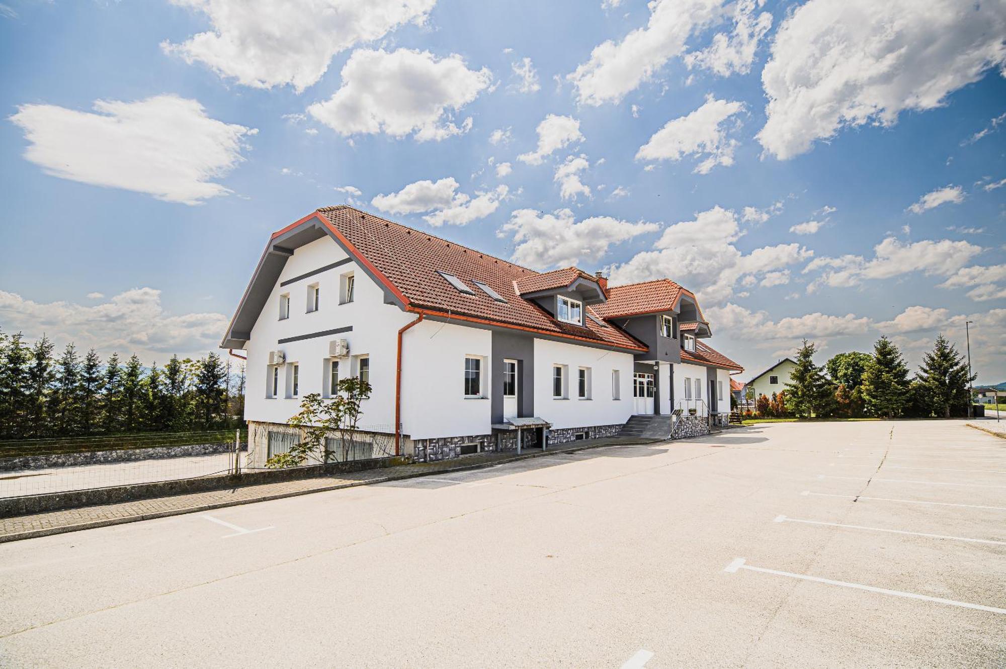 Apartment Rimljancek Leskovec pri Krskem Exterior photo